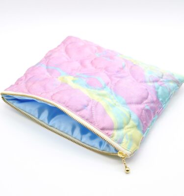 マーブリングキルティングポーチ